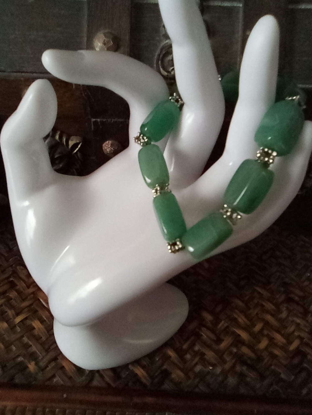 Green Beaded Jadeite Womens Bracelet - Classic Style